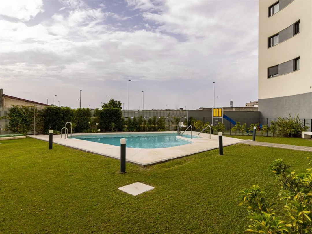 Piso en  Avenida Rey Juan Carlos I Local - Foto 4