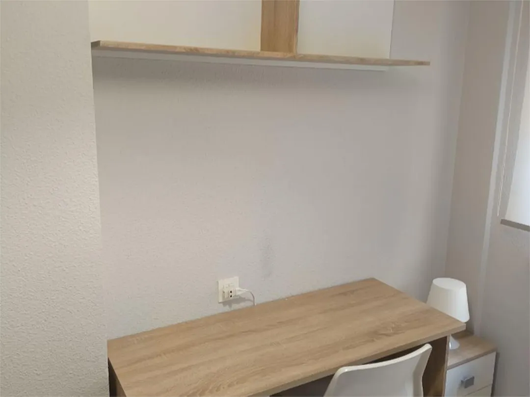 Piso en  Calle Vitigudino 3