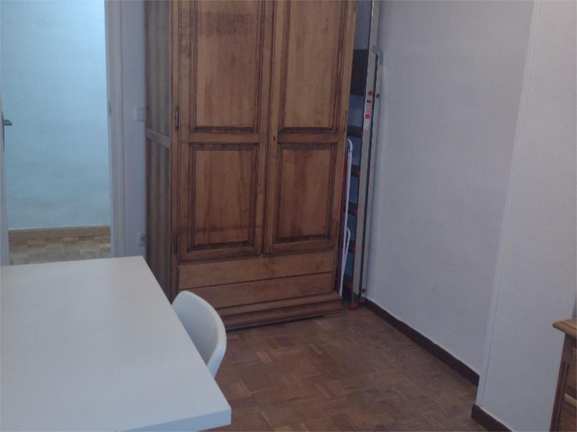 Piso en  Calle de Escosura 4 - Foto 6