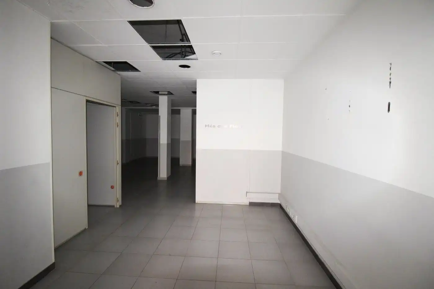 Local comercial en Mollet del Vallès - Foto 3