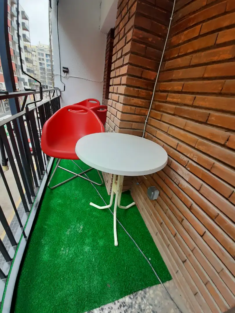 Piso en  Carrer de Jaca 9 - Foto 3