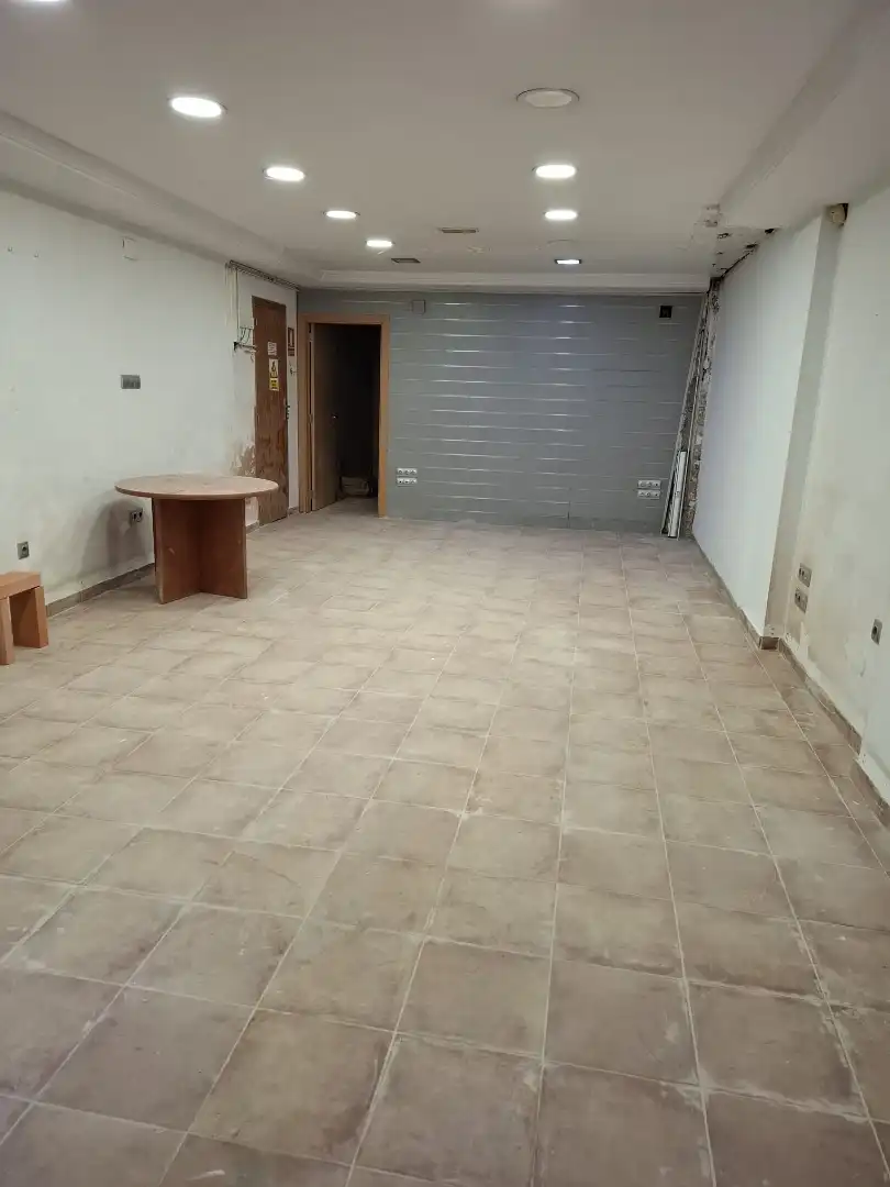 Local comercial en  Carrer de Sant Joaquim i del Pati 23 - Foto 9