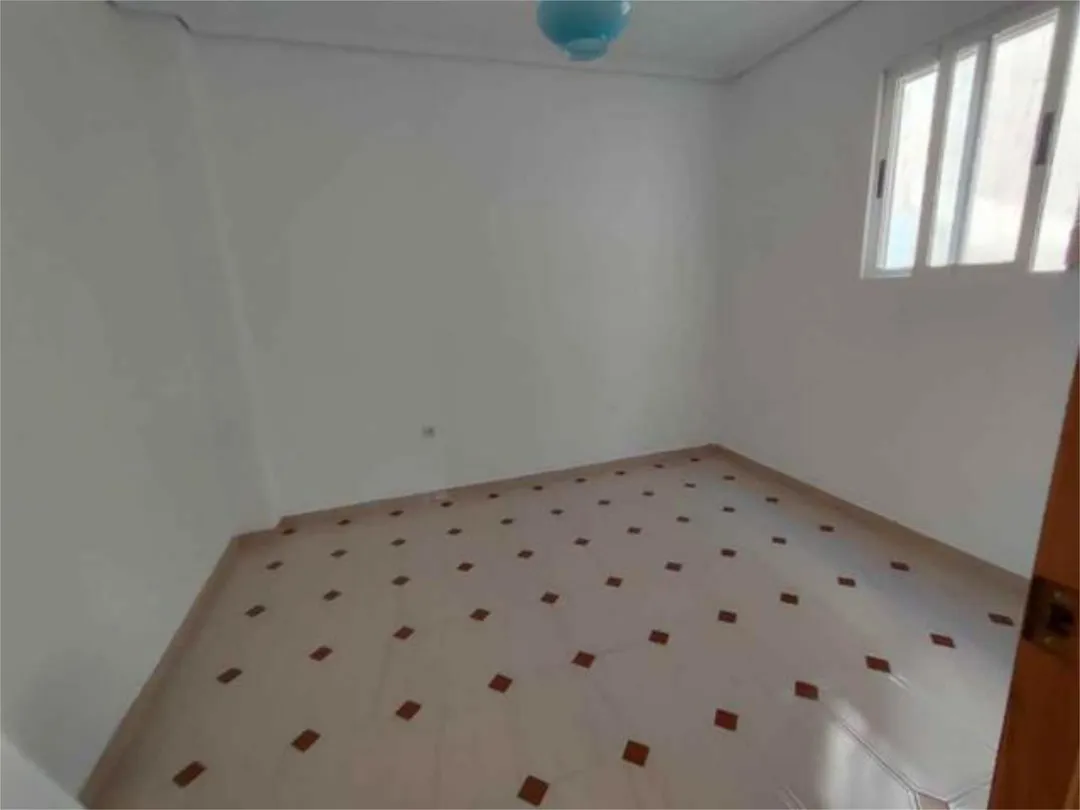 Piso en Avenida del Puerto - Foto 2