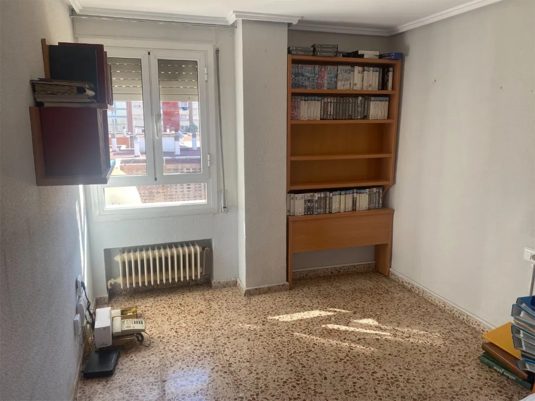 Piso en  Carrer de la Madre Alberta Giménez 2 - Foto 15