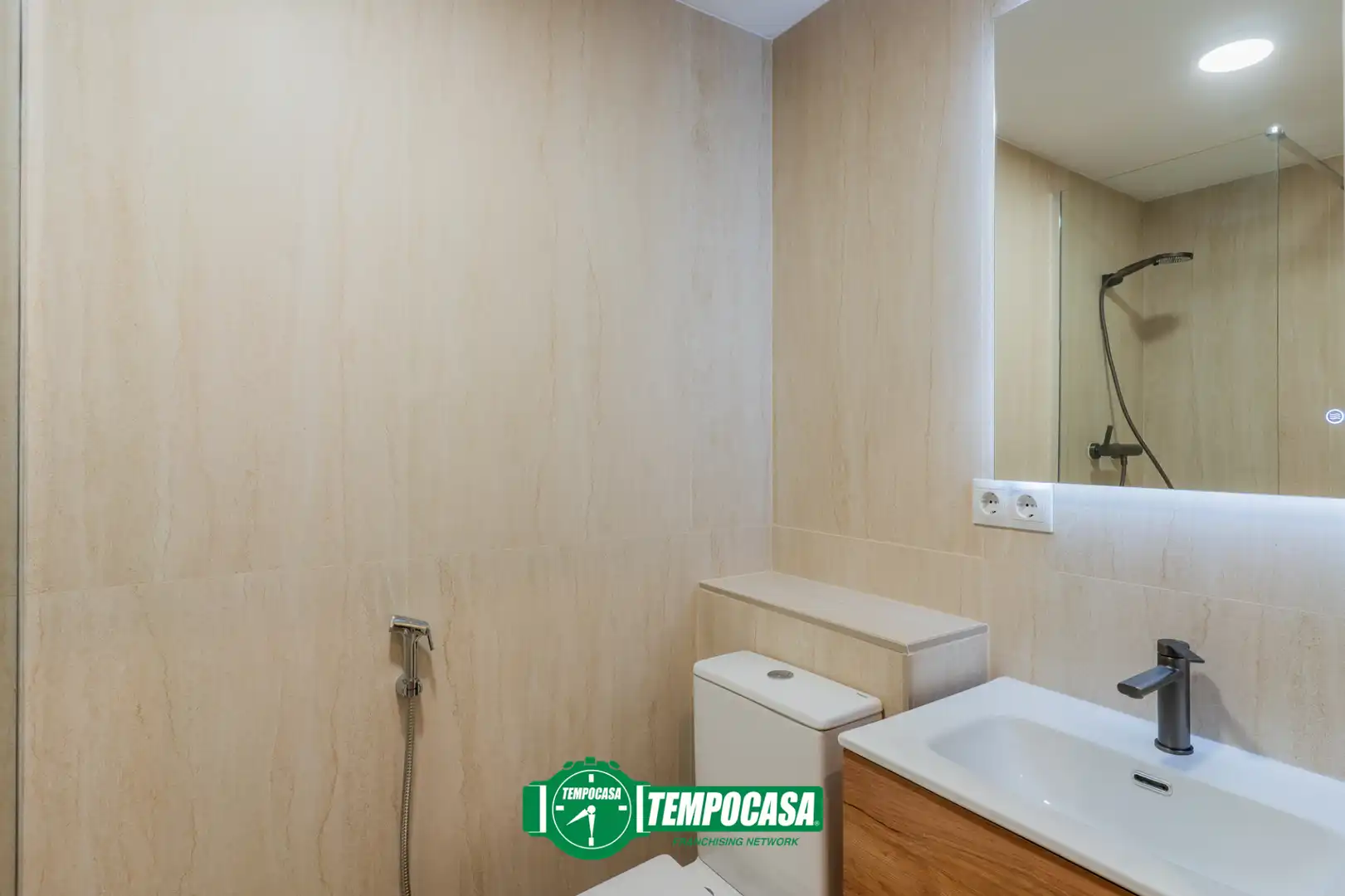 Piso en  Carrer d'Esteve Ballester - Foto 15