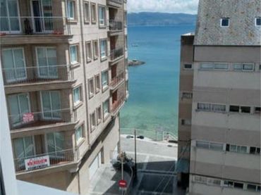 Piso en Sanxenxo - Foto 1