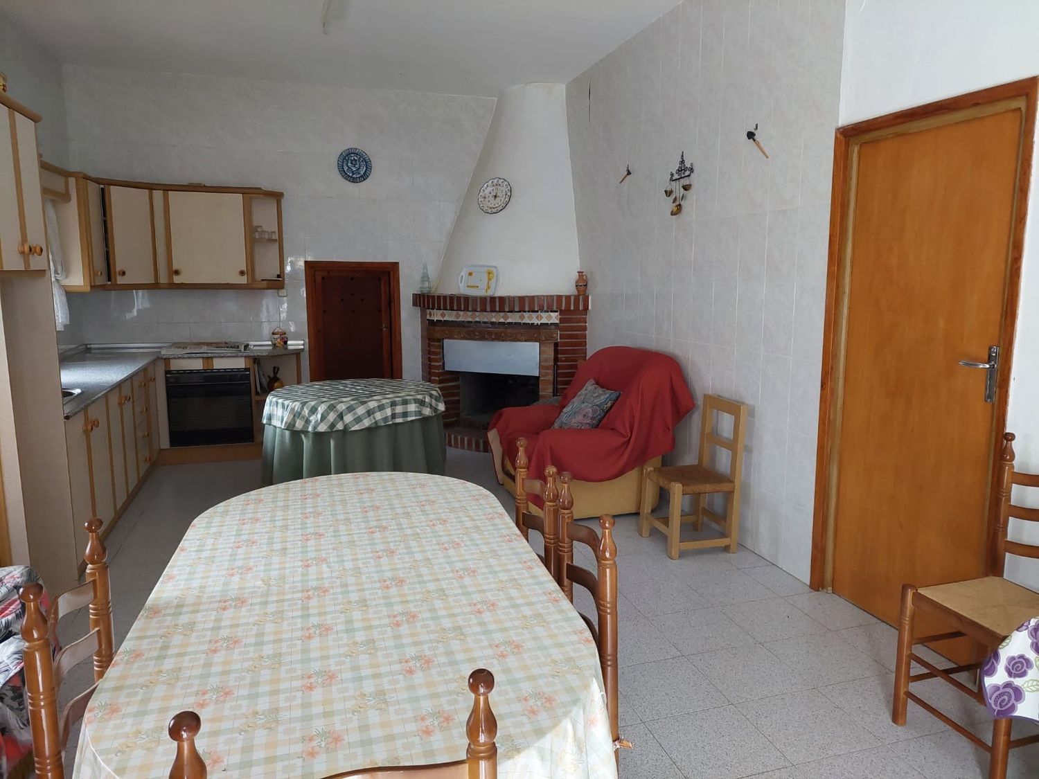 Casa de pueblo en Calle Almendro, 14 - Foto 2