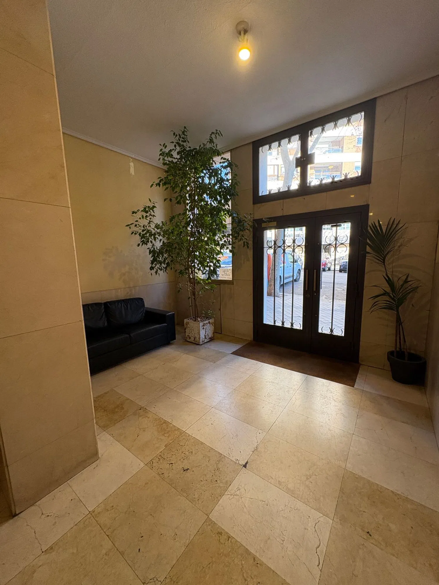 Piso en calle de la Infanta Mercedes, 105 - Foto 13