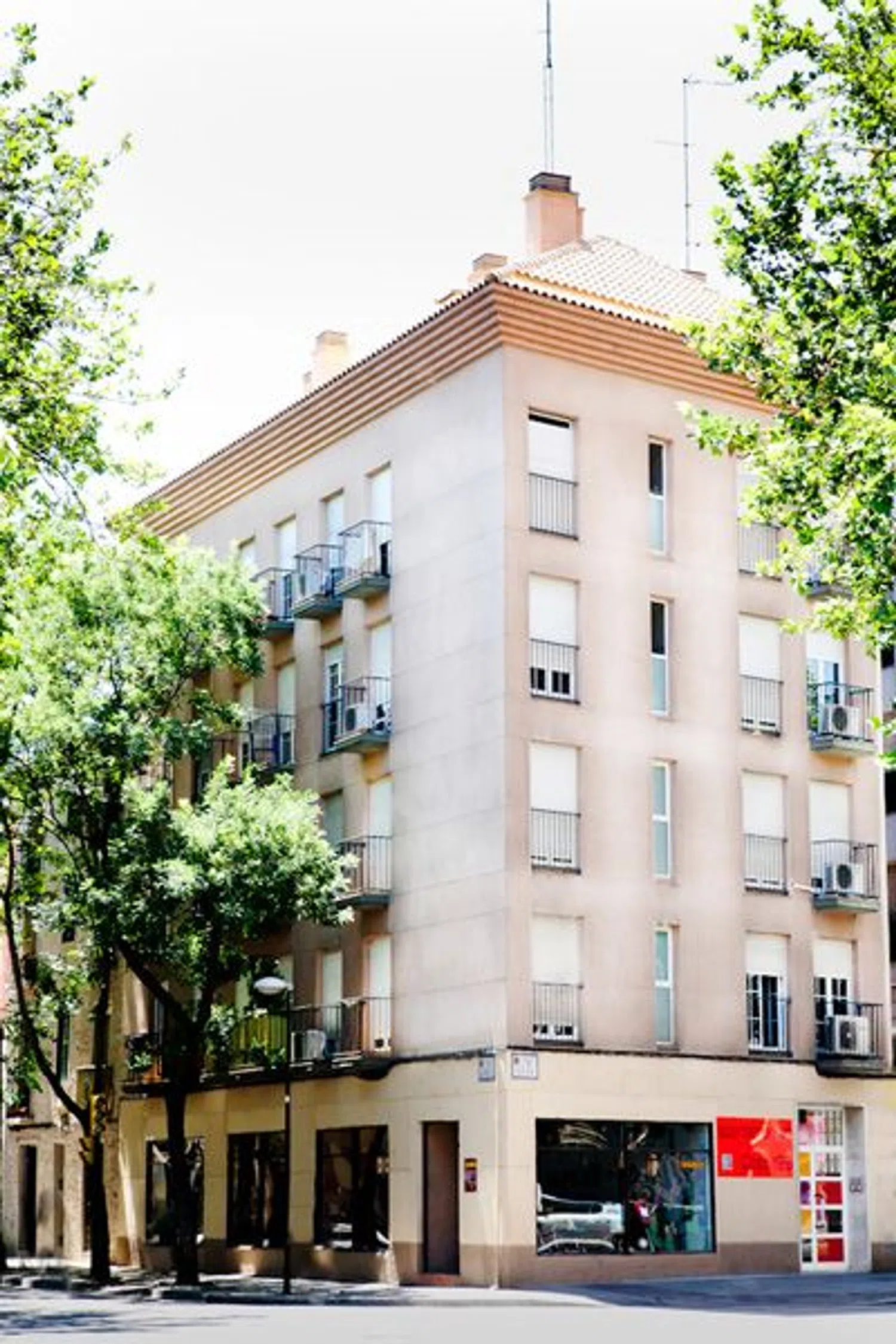 Piso en calle del Coso, 196 - Foto 1