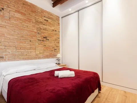 Piso en calle Policarpo Sanz, 28