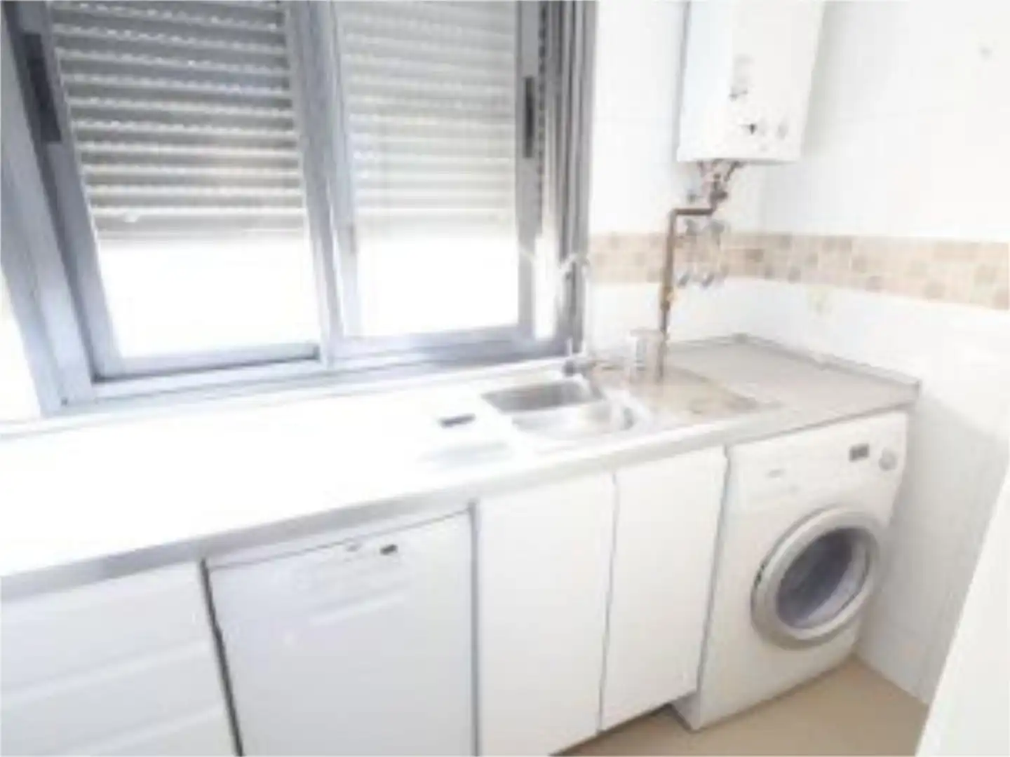 Piso en  Avenida Concejal Alberto Jiménez-Becerril 24 - Foto 16