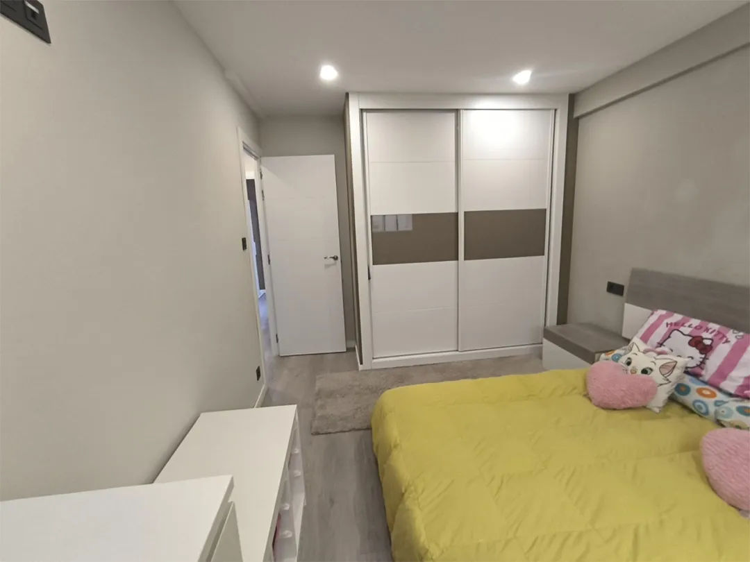 Piso en  Rúa do Conde de Torrecedeira 60 - Foto 10