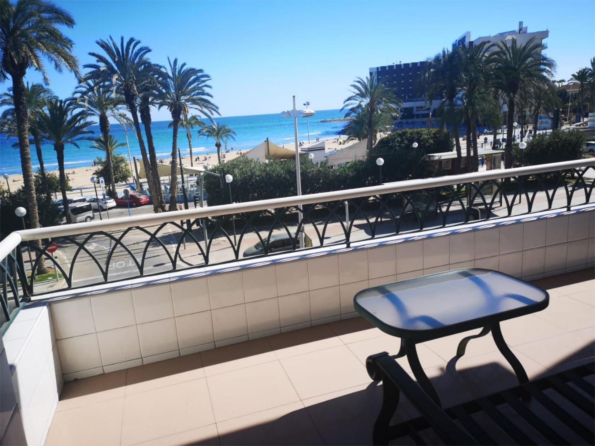 Casa adosada en  Avinguda Juan Bautista Lafora 8 - Foto 12