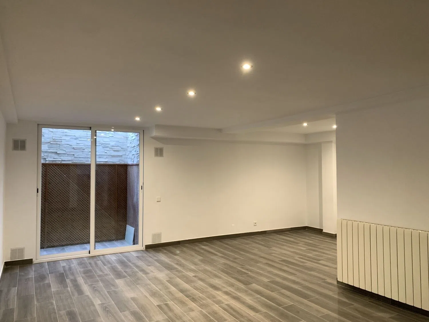 Chalet adosado en calle de la Azalea, 149 - Foto 4