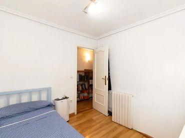 Piso en  Carrer Metge Julià 18 - Foto 5