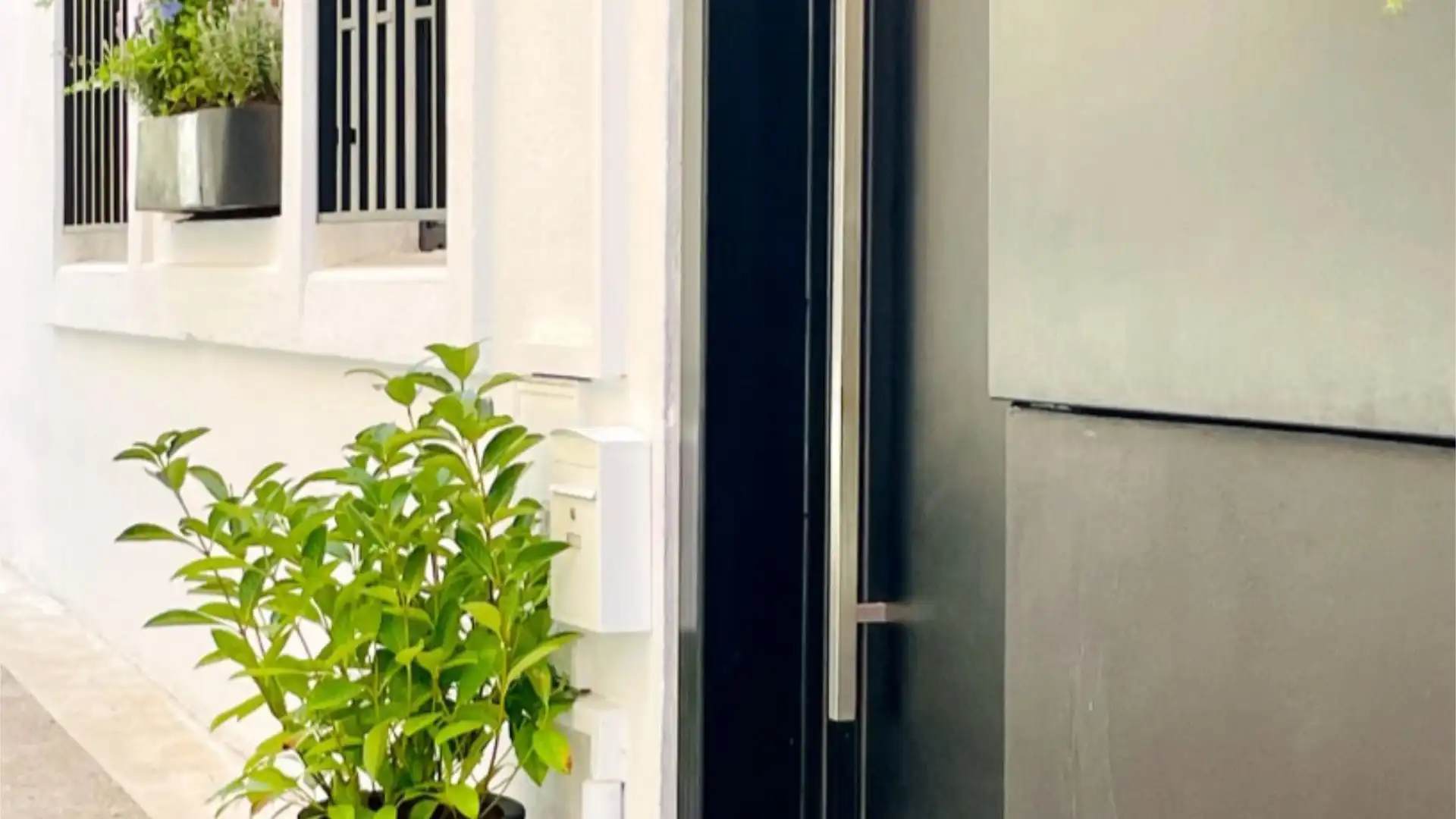 Casa adosada en  Carrer Velázquez 11 - Foto 3