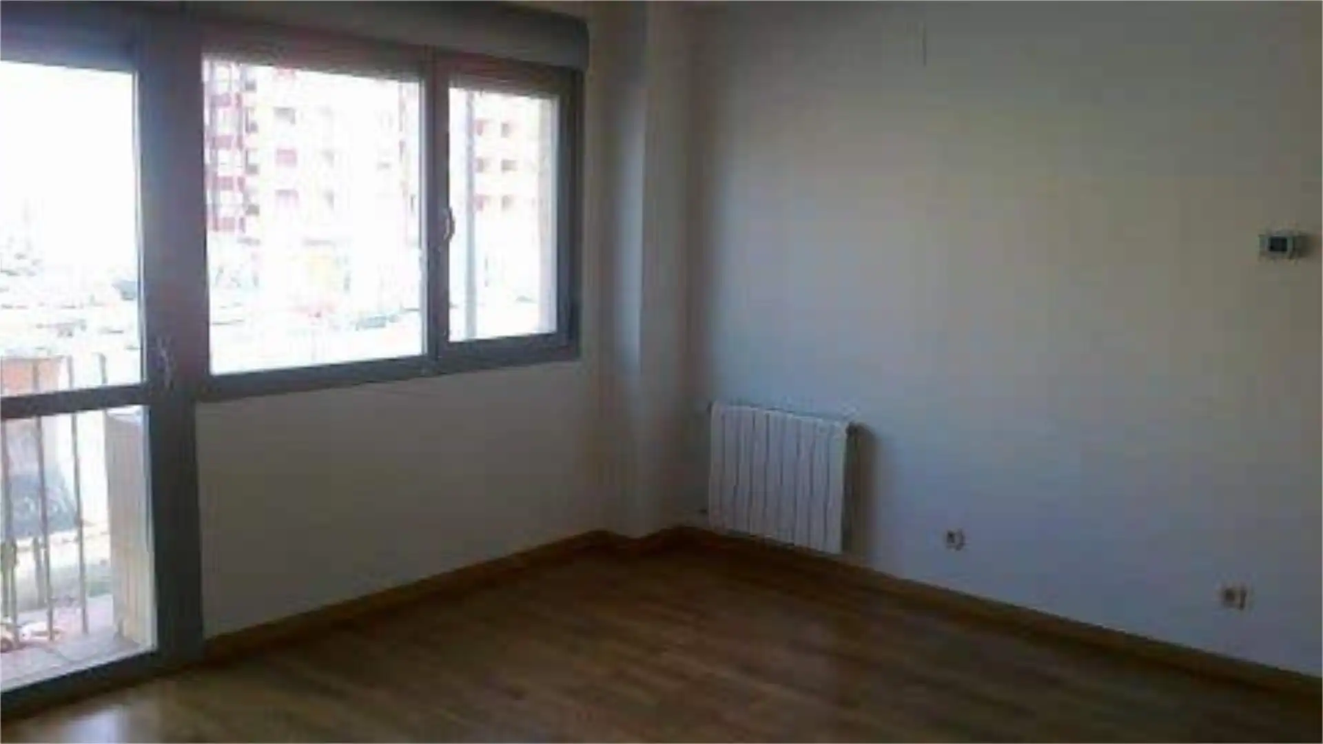 Piso en Ensanche de Vallecas - Foto 1