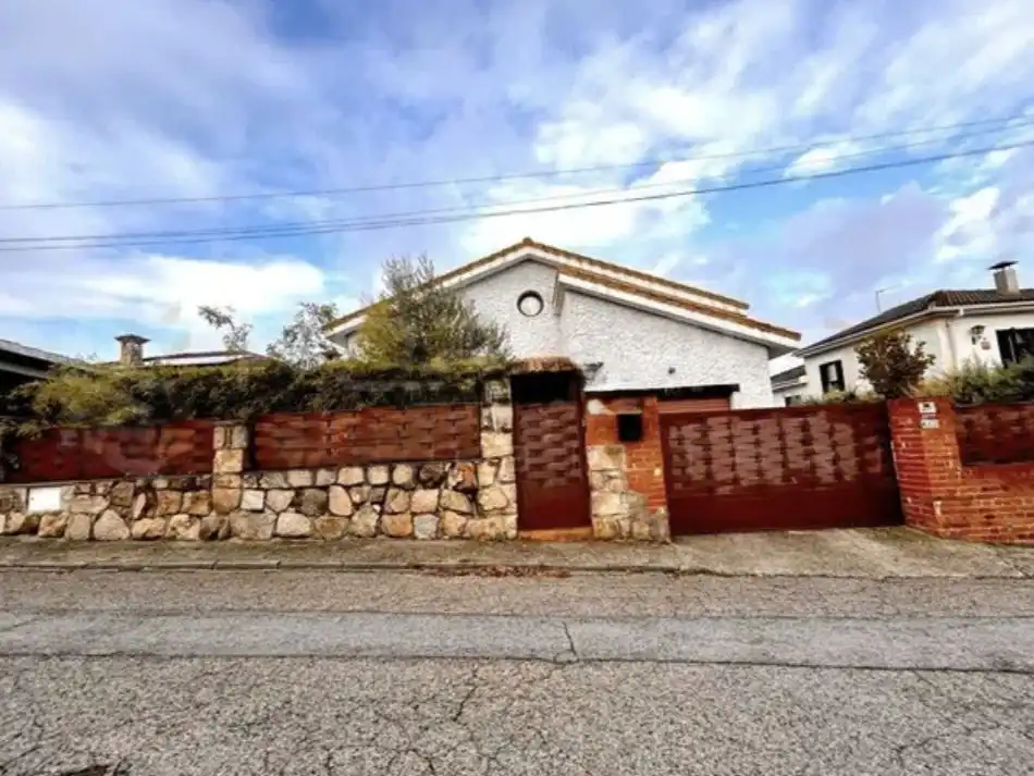 Chalet en  Calle Guadalcampo 61 - Foto 4