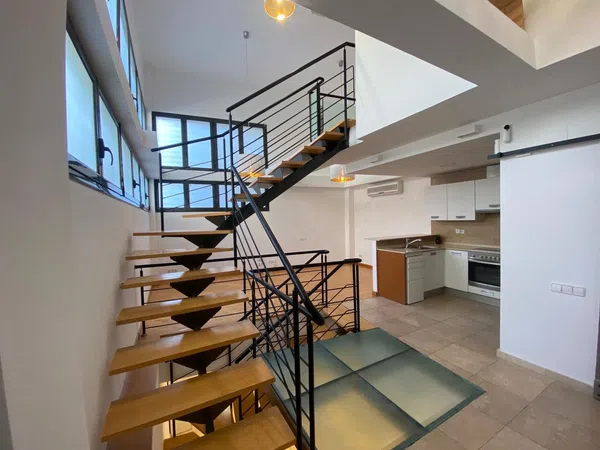 Dúplex en calle de Galileu, 155