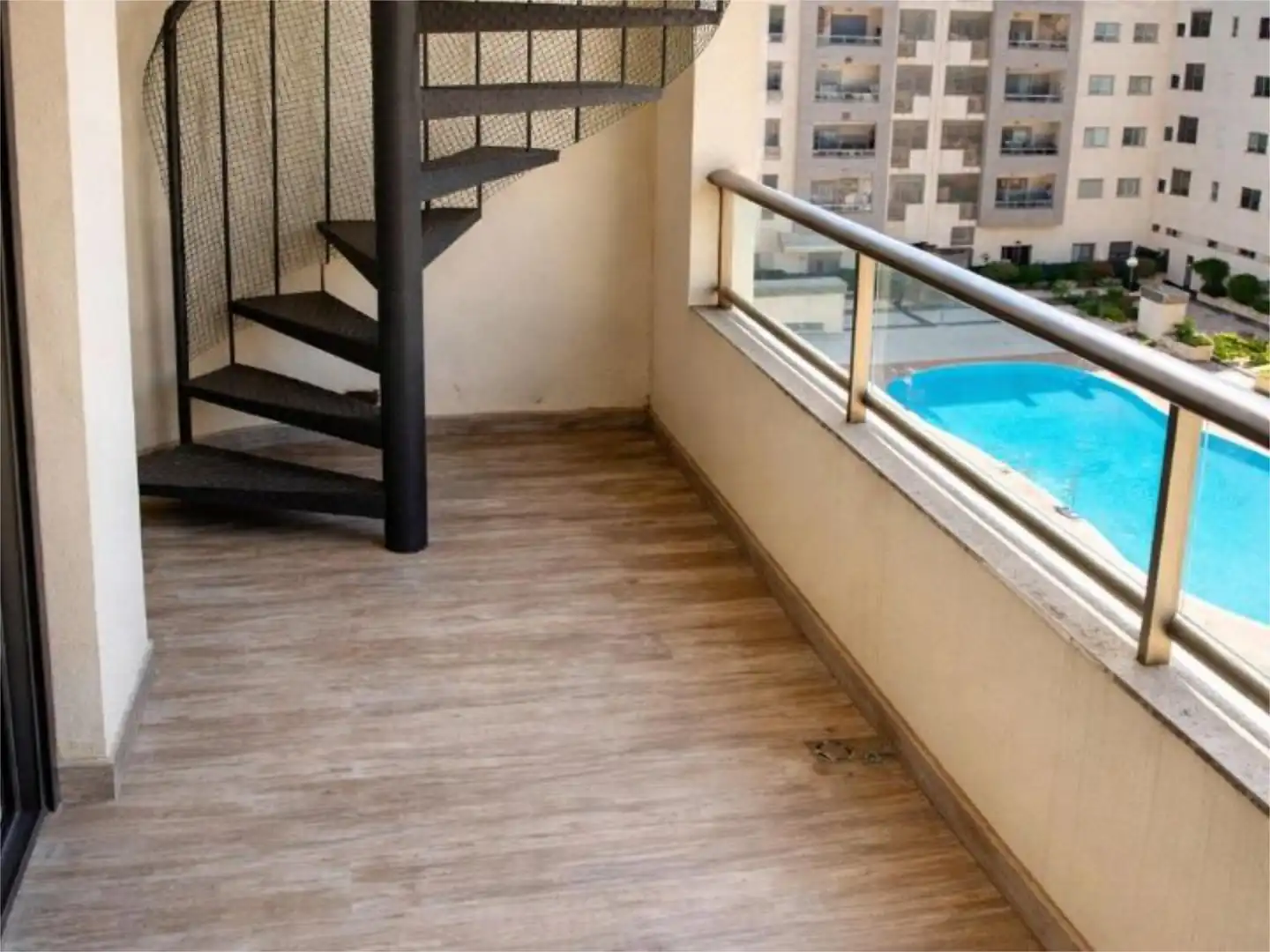 Piso en  Carrer de Pablo Iglesias 113 - Foto 3