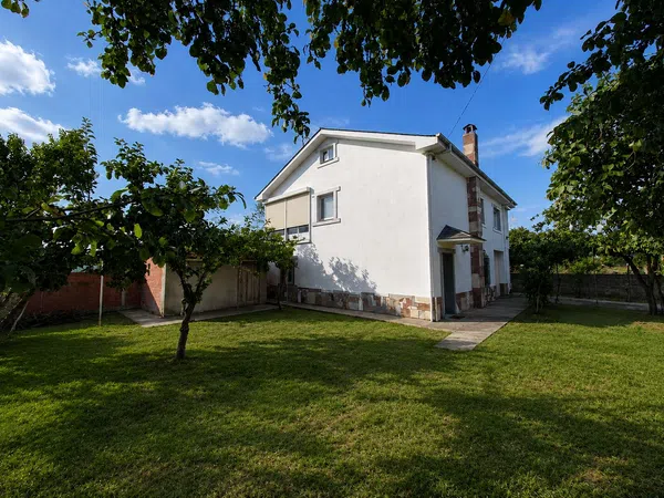 Casa o chalet independiente en Avenida de Bóveda, 35 - Foto 3