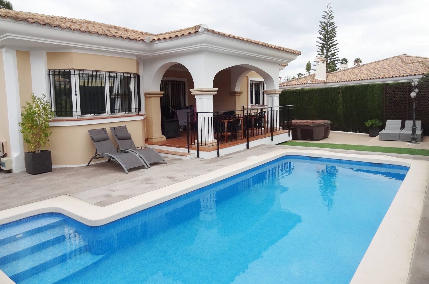 Casa independiente en calle del Vespre, 9 -11 - Foto 1