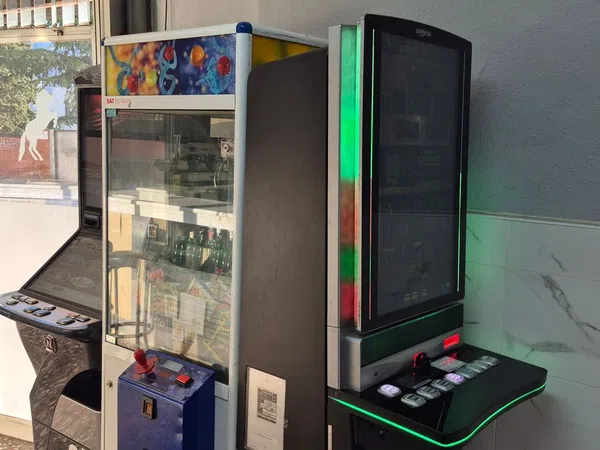 Bar en calle de Dom Bosco, 219 - Foto 2