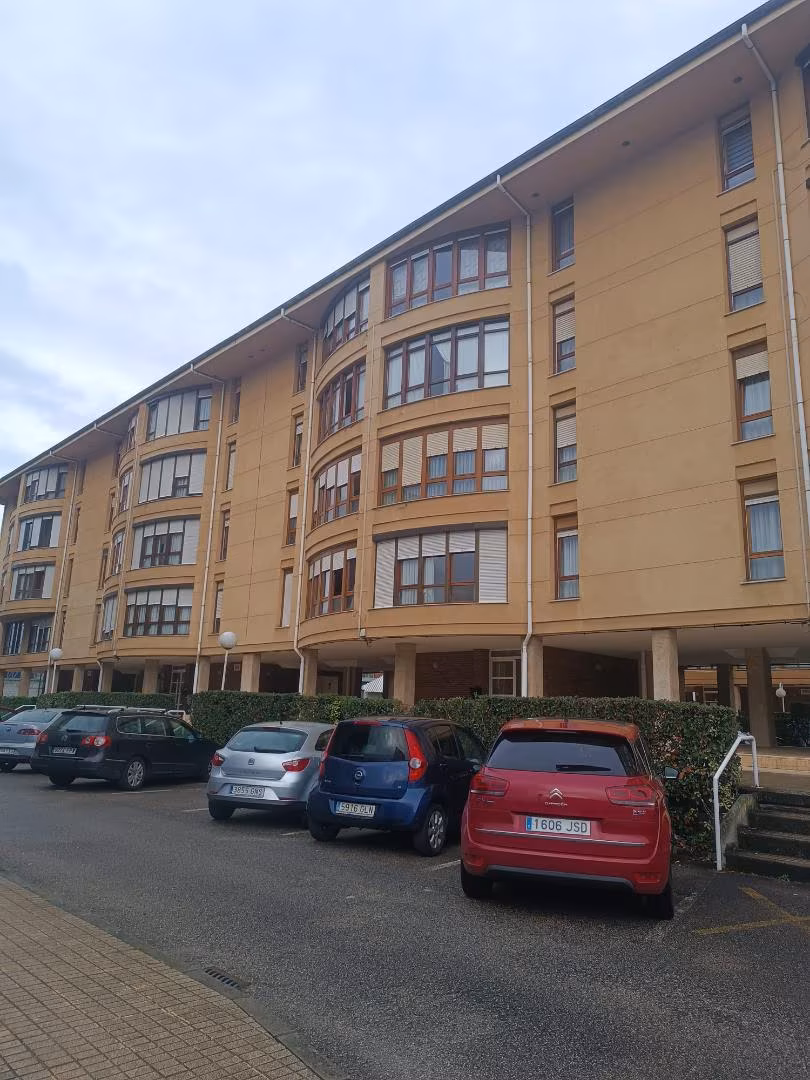 Piso en  Calle Manuel Pombo Angulo 12 - Foto 6