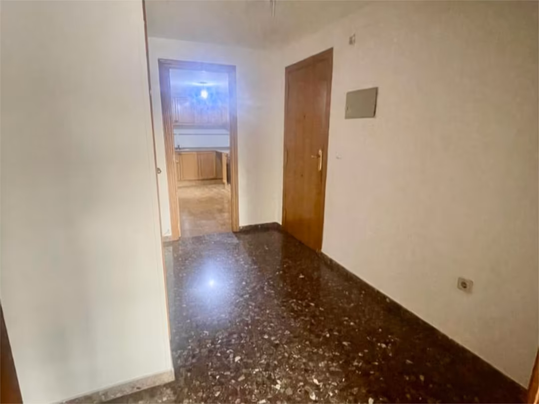 Piso en  Carrer de José María Haro 16 - Foto 4