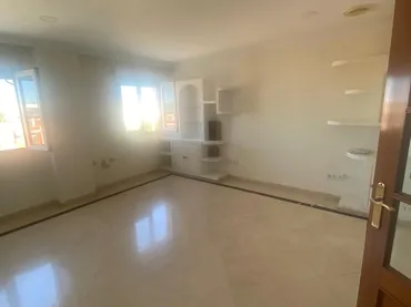 Piso en  Avenida de la Buhaira 0 - Foto 1