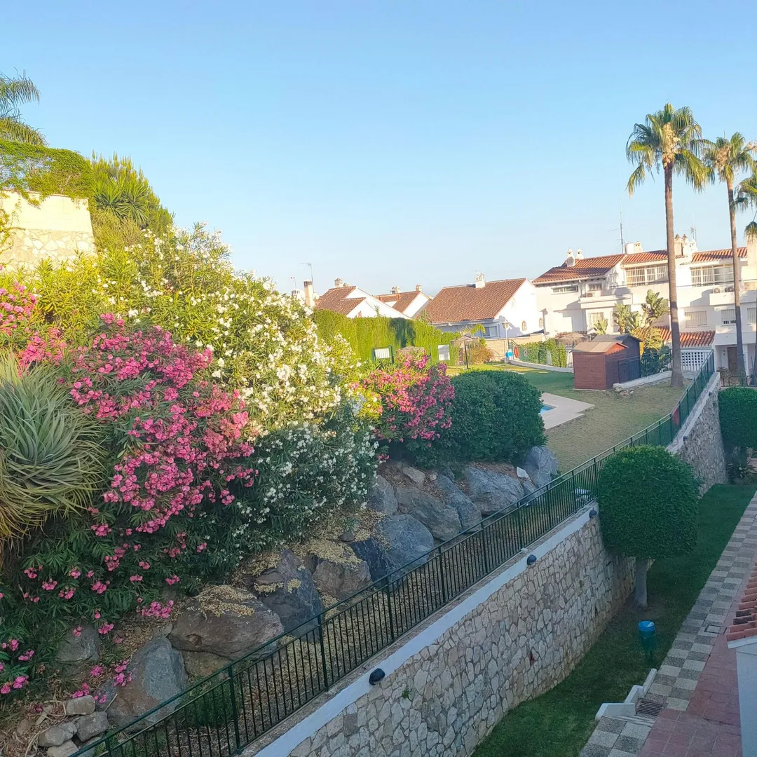 Casa adosada en  Calle e Ramos de Sierrezuela 42 - Foto 4