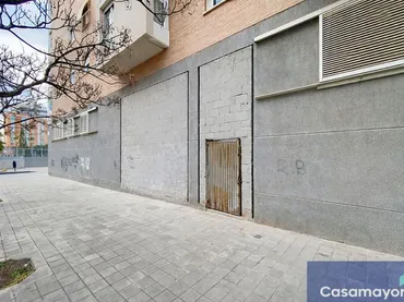 Local comercial en  Carrer Sax 2 - Foto 2
