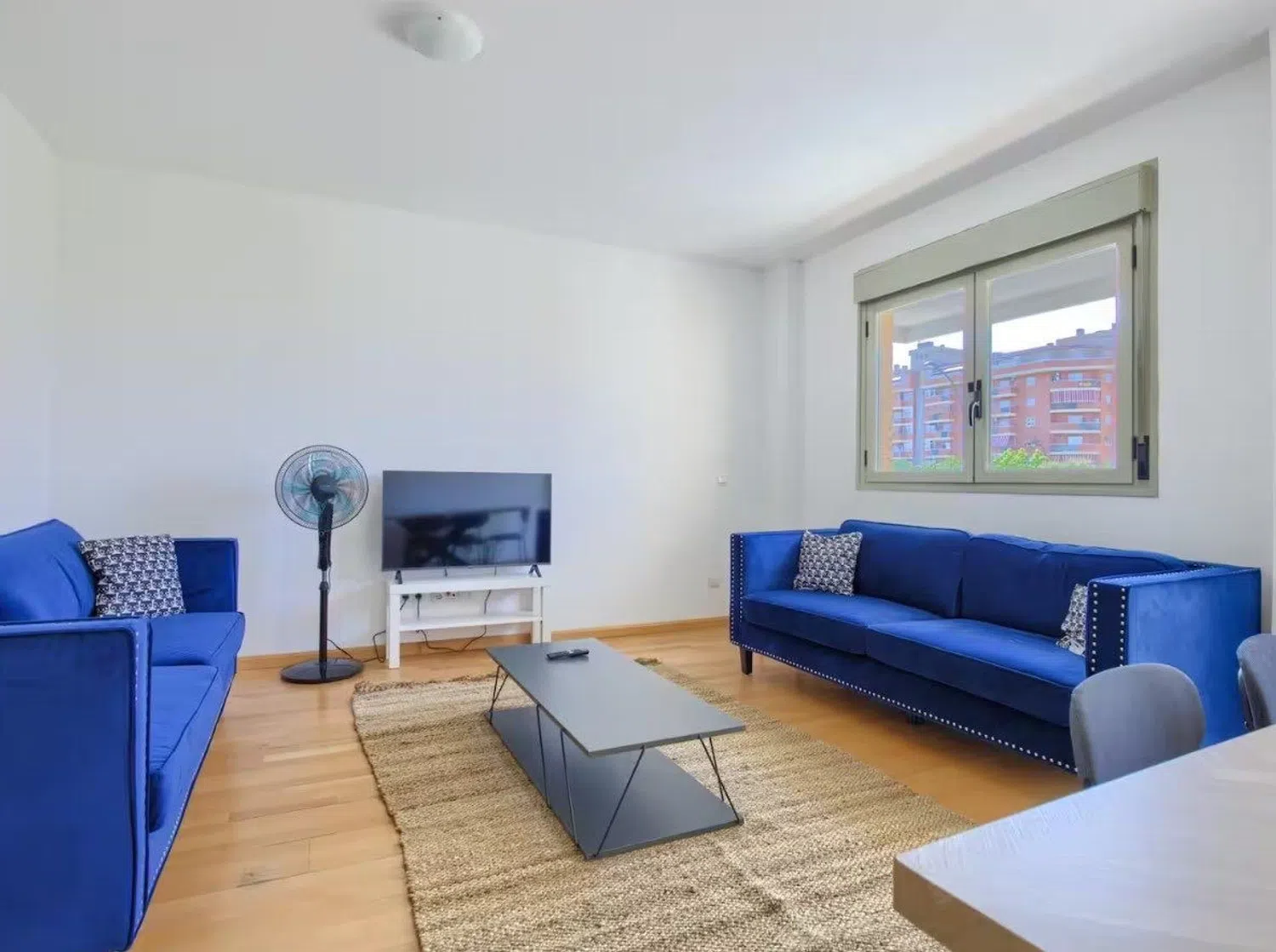 Piso en avenida Rosa Regás, 9 - Foto 3