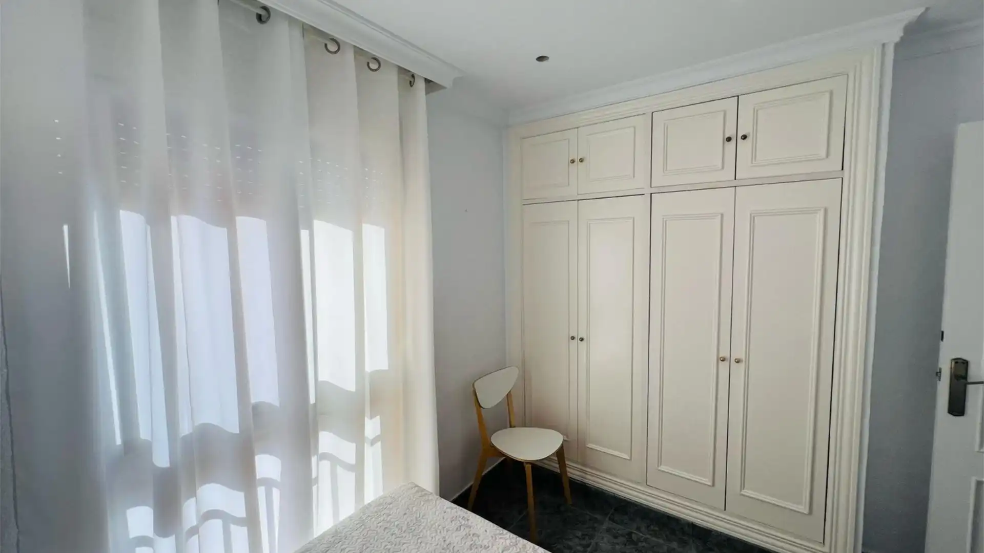 Piso en  Avenida de Benyamina 23 - Foto 7