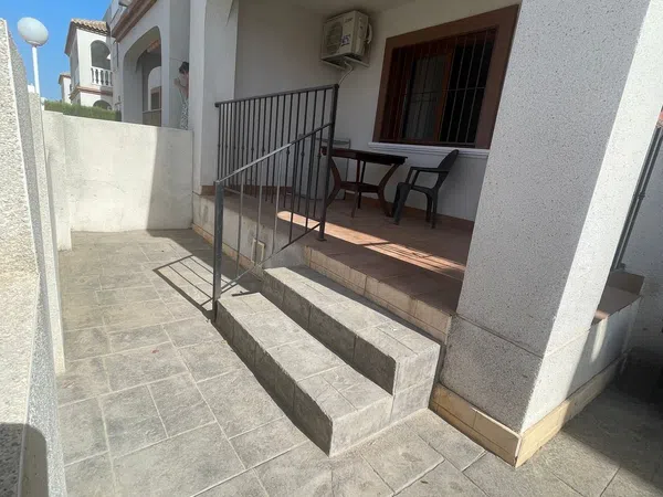 Chalet adosado en Avenida de las Cortes Valencianas, 5 - Foto 5