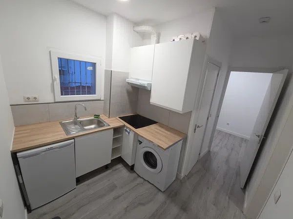 Piso en calle de Peña de la Atalaya, 28