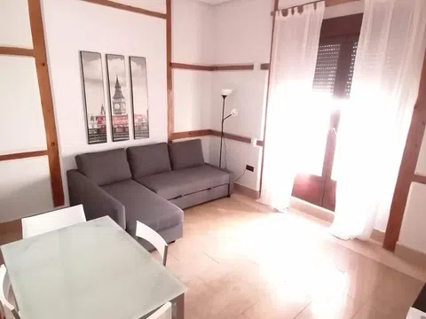 Piso en calle de Isabel la Católica, 19