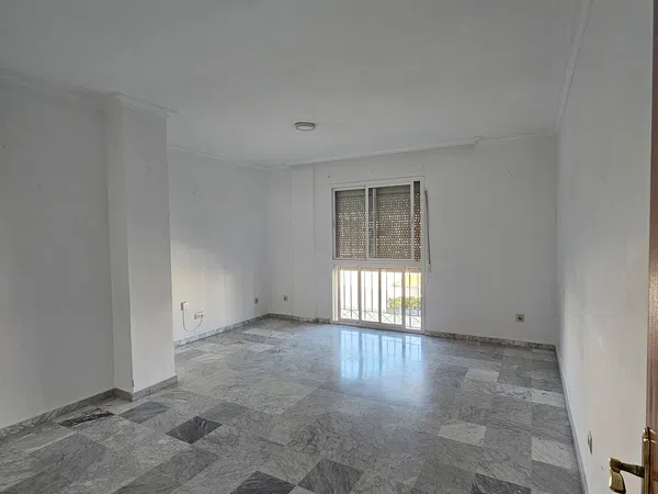 Piso en Calle Melchor Gallegos, 11, Gran Plaza - Marqués de Pickman - Ciudad Jardín - Foto 3