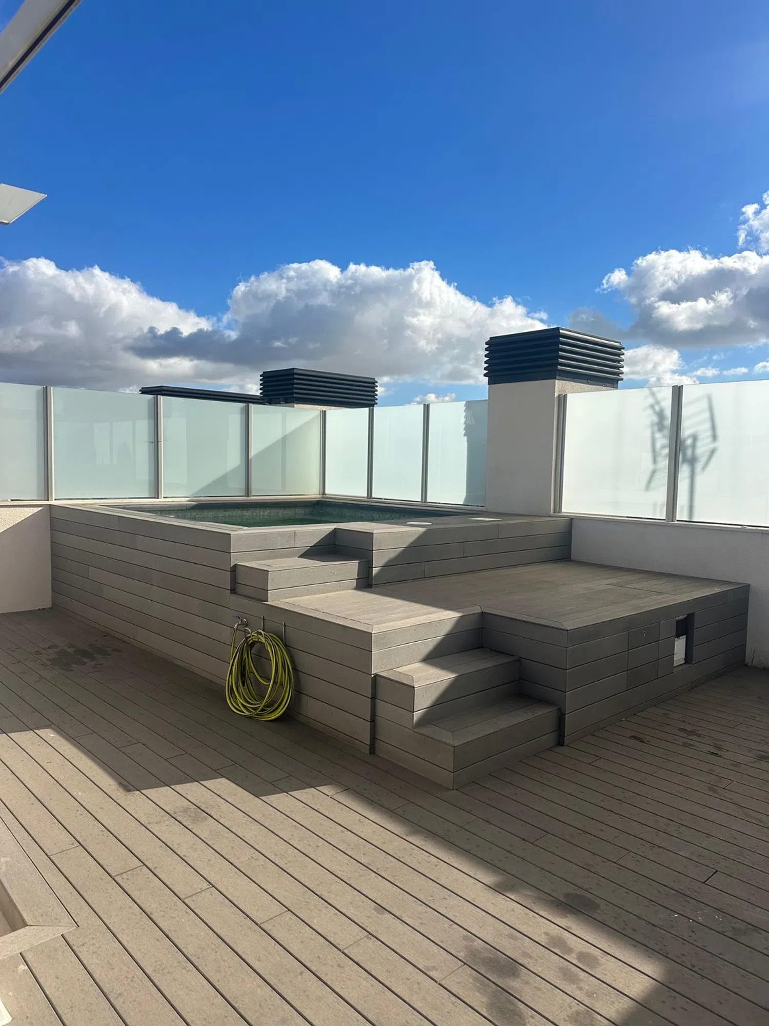 Ático en calle de l'Uruguai, 6 - Foto 1