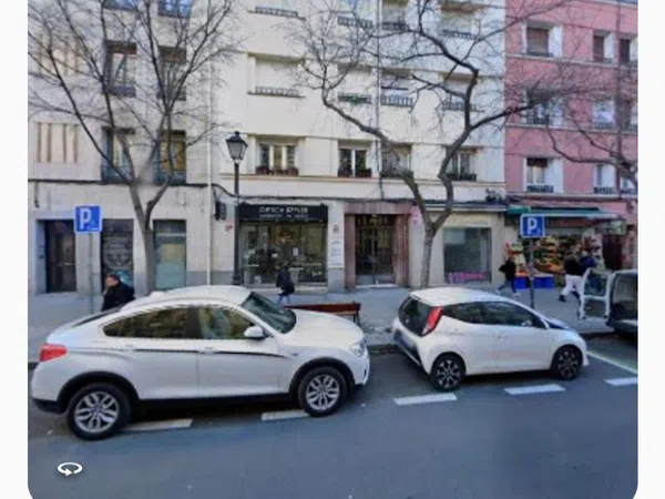 Piso en calle de Vallehermoso, 73