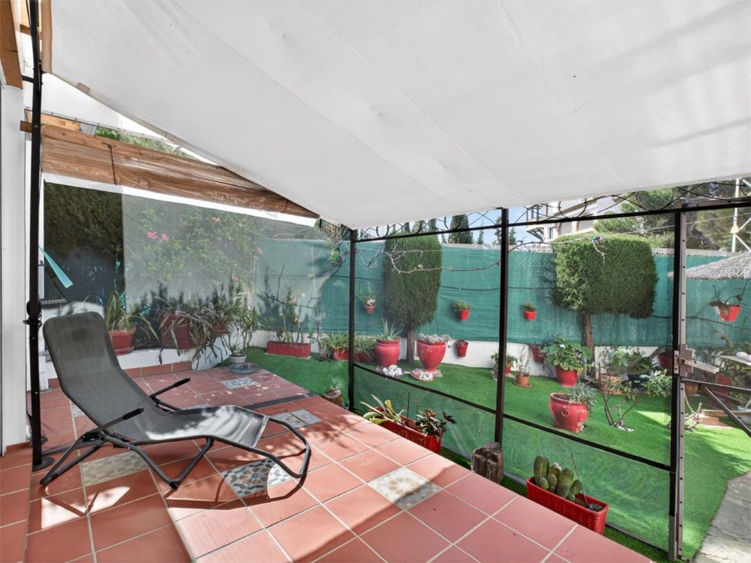 Casa adosada en  Calle Almería 64 - Foto 3