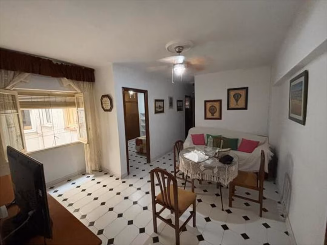 Piso en Ciudad Jardín - Foto 1