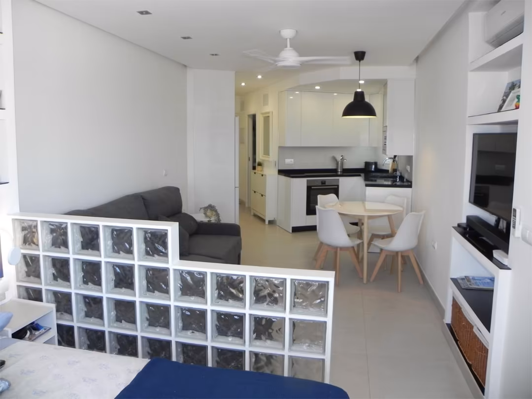 Estudio en  Calle la Colina 10