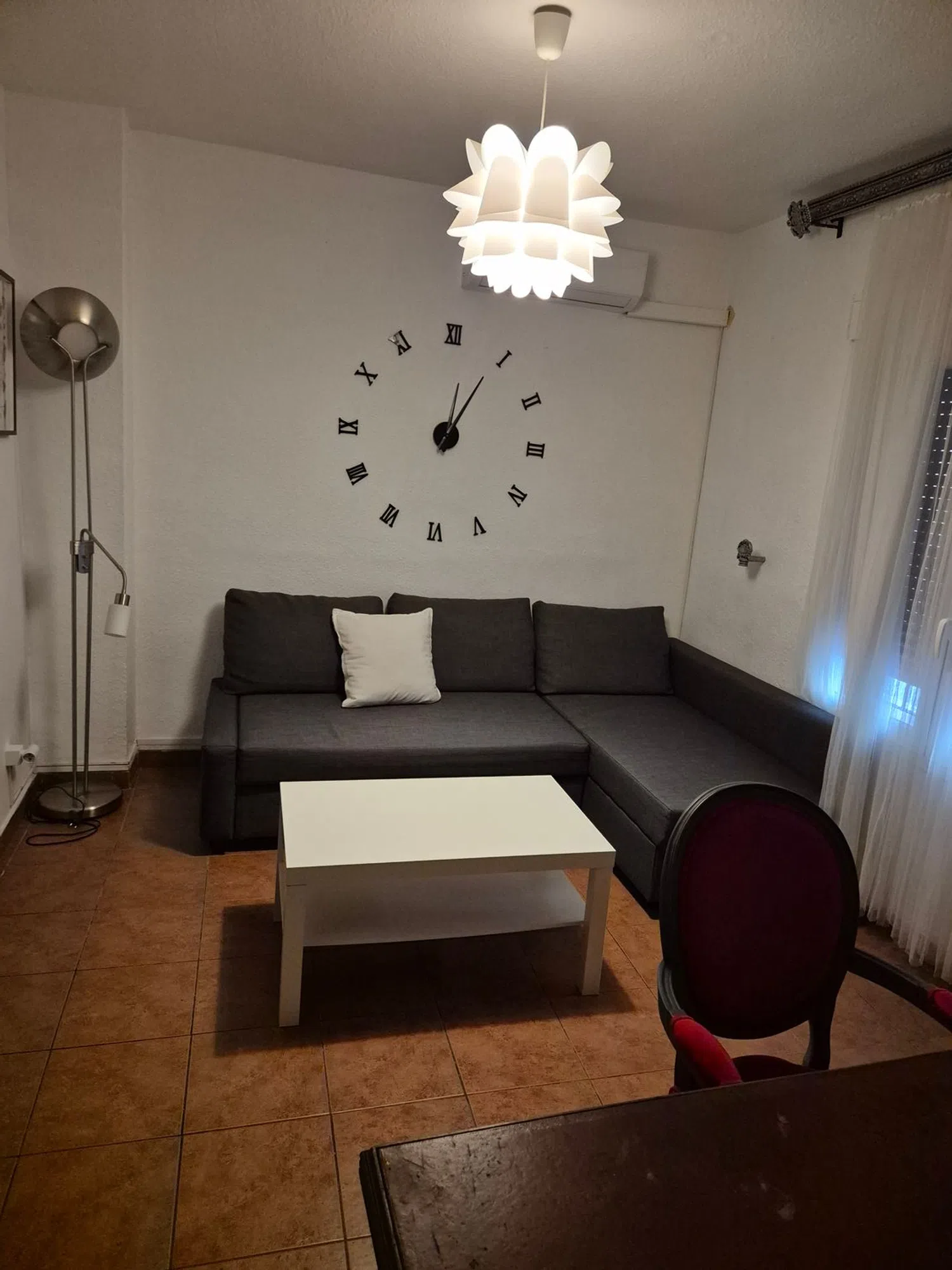 Piso en Barrio Aluche - Foto 1