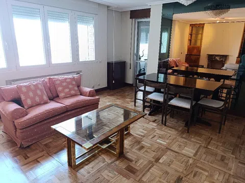 Piso en calle de Fermín Caballero, 56