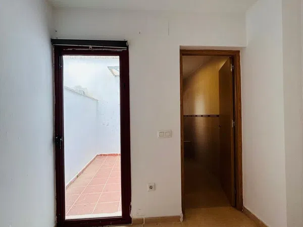 Piso en Ciudad Jardín - Foto 13
