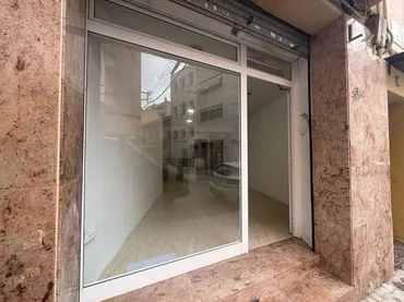 Local comercial en  Calle Nápoles - Foto 1