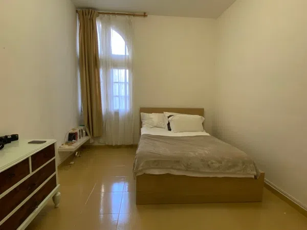 Estudio en calle de Llauder, 2