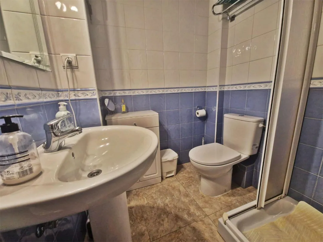 Piso en  Calle Historiador Domínguez Ortiz 35 - Foto 2