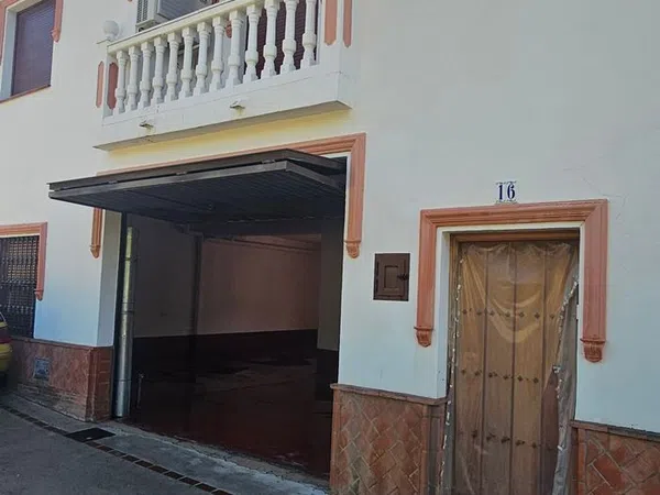 Casa de pueblo en Avenida Europa, 16 - Foto 2